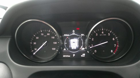 Used 2017 Land Rover Discovery Sport SE image 16