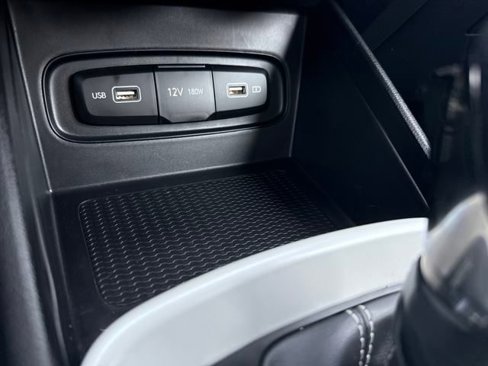 Certified 2022 Hyundai Venue Limited image 20