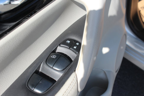 Used 2019 Nissan Rogue Sport SV image 18