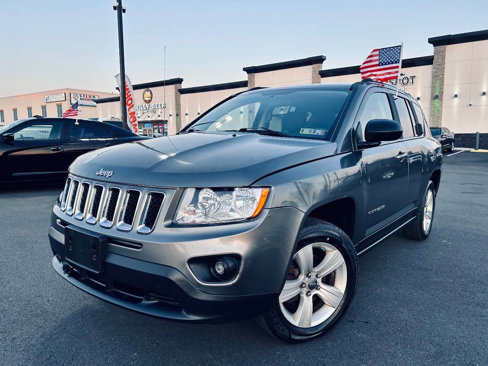 Used 2012 Jeep Compass Sport image 1