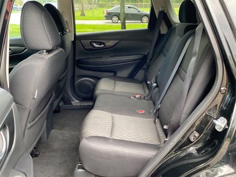 Used 2017 Nissan Rogue SV w/ Midnight Edition Package image 34