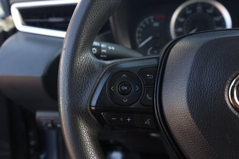 Used 2022 Toyota Corolla LE image 25
