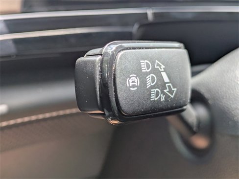 Used 2024 Volkswagen Atlas SE image 29
