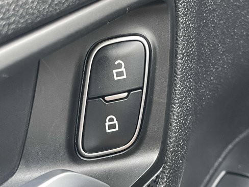 Used 2025 Ford Escape ST-Line image 27