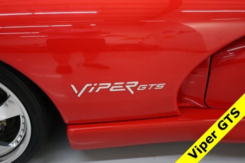 Used 1997 Dodge Viper GTS image 3