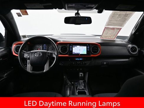 Certified 2017 Toyota Tacoma TRD Sport image 18
