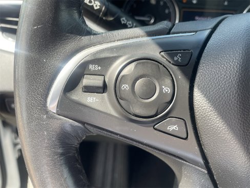 Used 2020 Buick Enclave Essence image 17