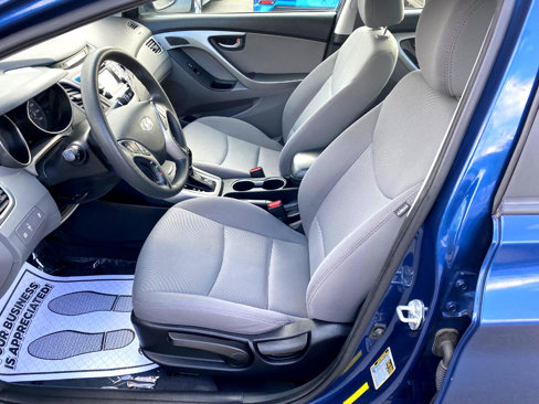 Used 2015 Hyundai Elantra SE w/ Option Group 02 image 8