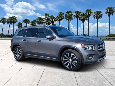 Used 2021 Mercedes-Benz GLB 250 w/ Premium Package image 2