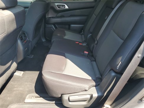 Used 2019 Nissan Pathfinder S image 30