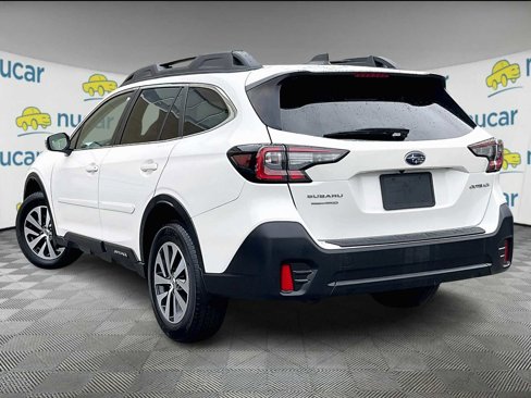 Used 2021 Subaru Outback Premium image 4