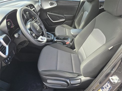 Used 2024 Kia Soul LX w/ Option Group 015 image 8