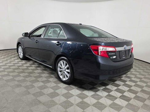 Used 2014 Toyota Camry XLE image 6