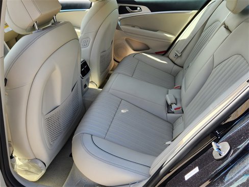 New 2026 Genesis G70 2.5T Prestige image 7