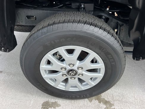 Used 2024 Toyota Tacoma SR5 image 17