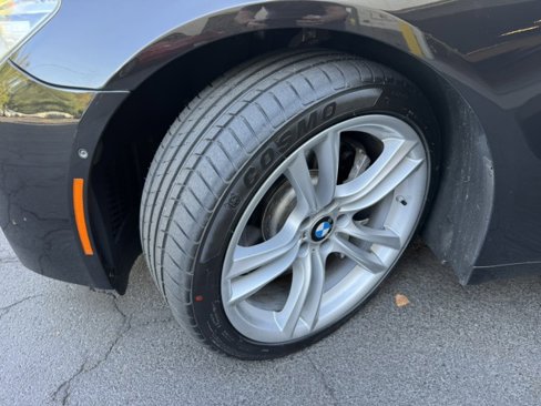 Used 2013 BMW 750i xDrive image 33