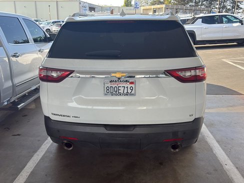 Used 2018 Chevrolet Traverse LT image 7