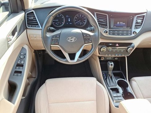 Used 2017 Hyundai Tucson Sport image 18