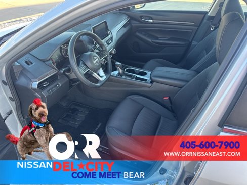 Used 2024 Nissan Altima 2.5 SV image 14