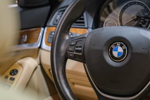 Used 2011 BMW 535i Sedan image 25