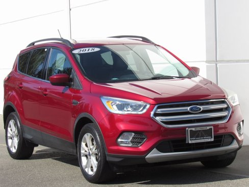 Used 2018 Ford Escape SEL image 2