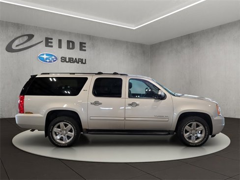 Used 2011 GMC Yukon XL SLT w/ SLT-2 Equipment Package image 5