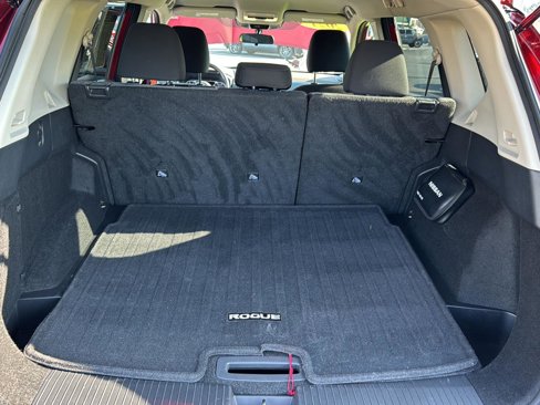 Used 2021 Nissan Rogue S image 28