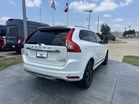 Used 2017 Volvo XC60 T5 Dynamic w/ Preferred Option Package image 6