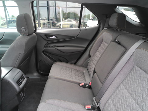 Used 2022 Chevrolet Equinox LT image 16