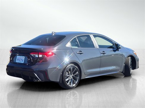 Used 2024 Toyota Corolla SE image 4