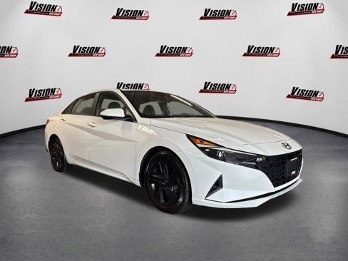 Used 2023 Hyundai Elantra SEL image 3