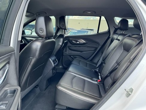 Used 2021 GMC Terrain SLT image 12