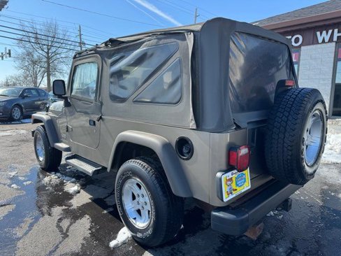 Used 2005 Jeep Wrangler Unlimited image 7