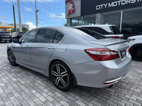Used 2016 Honda Accord Sport image 5