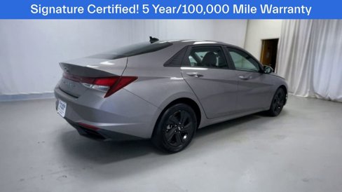 Used 2022 Hyundai Elantra SEL w/ Cargo Package image 22