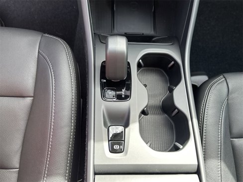 New 2025 Volvo XC40 B5 Core w/ Protection Package Premier image 15