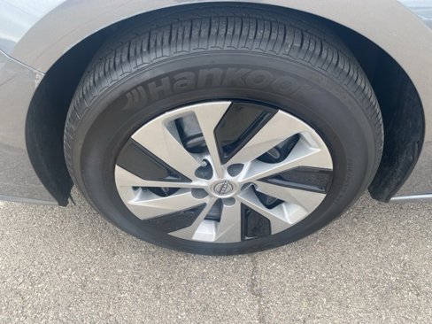Used 2024 Nissan Altima 2.5 S image 10