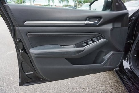 Used 2021 Nissan Altima 2.5 SV image 21