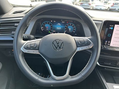 Used 2024 Volkswagen Atlas Cross Sport SE image 10