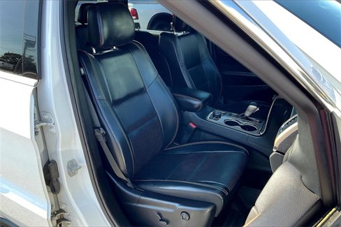 Used 2017 Jeep Grand Cherokee Limited w/ Luxury Group II image 8