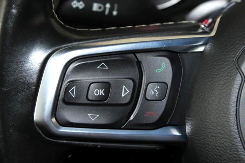 Used 2019 Jeep Wrangler Unlimited Sahara image 14