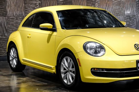 Used 2014 Volkswagen Beetle TDI image 5