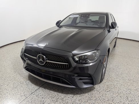 Used 2021 Mercedes-Benz E 450 4MATIC Sedan image 9