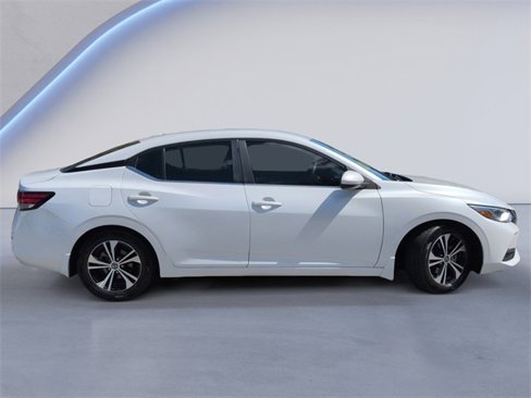Used 2021 Nissan Sentra SV image 3