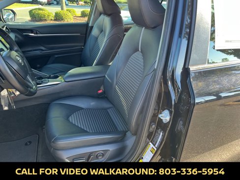 Used 2019 Toyota Camry L image 15