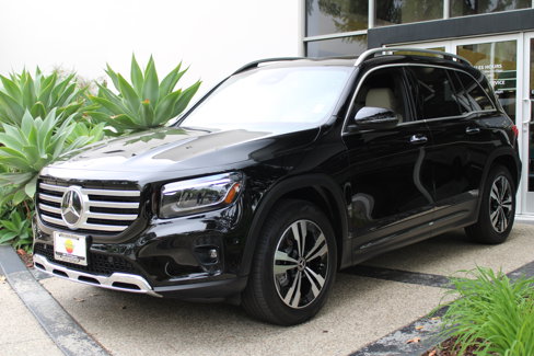 Certified 2025 Mercedes-Benz GLB 250 4MATIC image 1