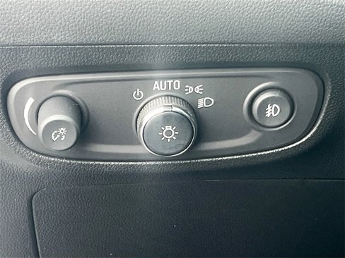 Used 2022 Buick Encore GX Preferred w/ Cold Weather Comfort Package image 10