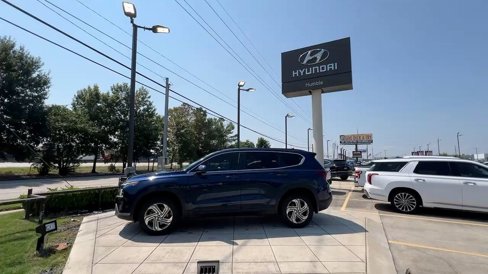 Used 2021 Hyundai Santa Fe SE image 3