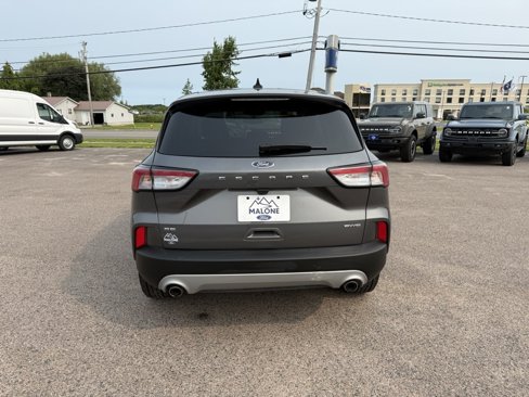 Certified 2022 Ford Escape SE w/ Cold Weather Package image 5