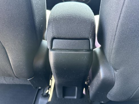Used 2016 Jeep Renegade Sport w/ Power & Air Group image 16